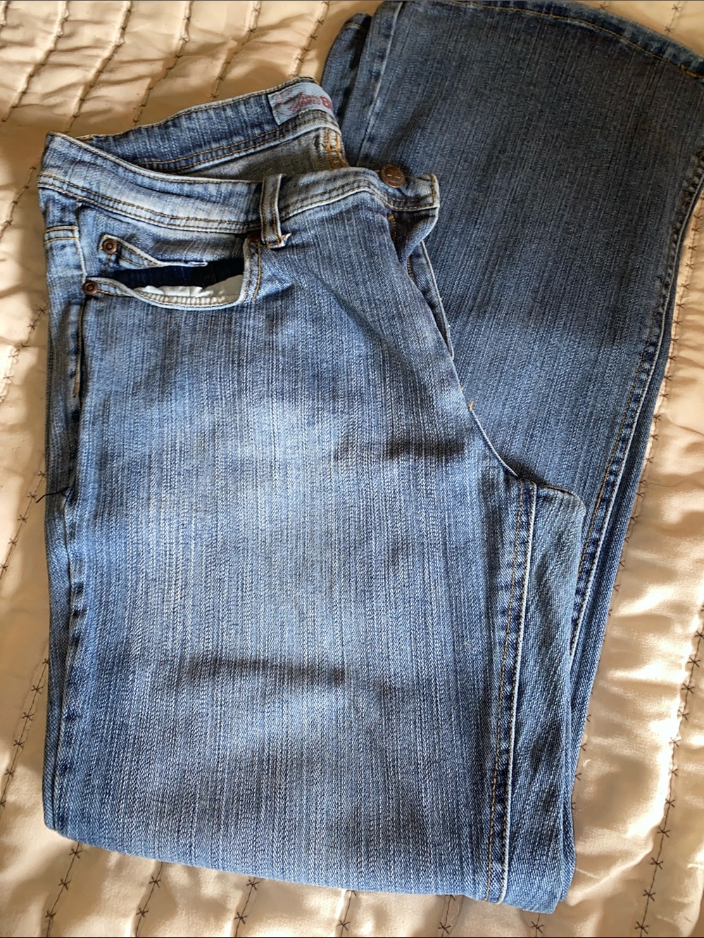 Classic Light Wash bootcut Jeans Missy 12Petite